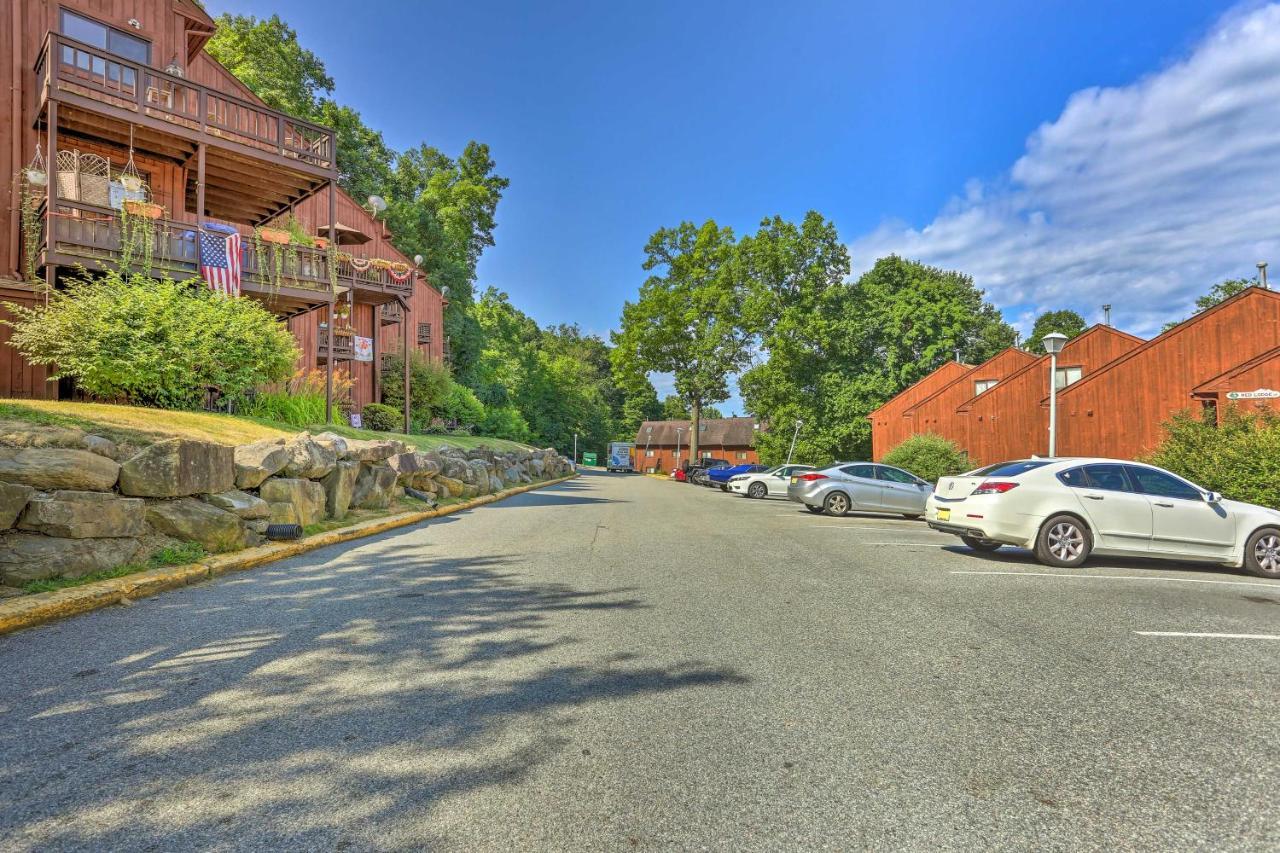 Vernon Township Condo With Balcony Near Ski Lifts! Εξωτερικό φωτογραφία